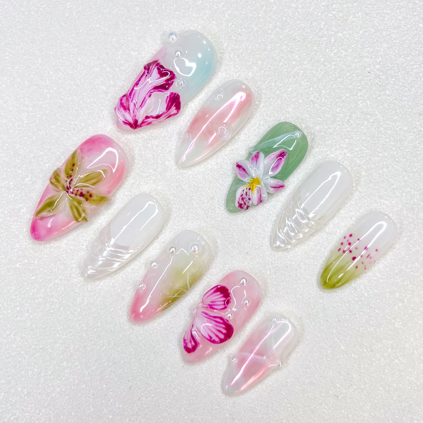 Gentle Flower Nails