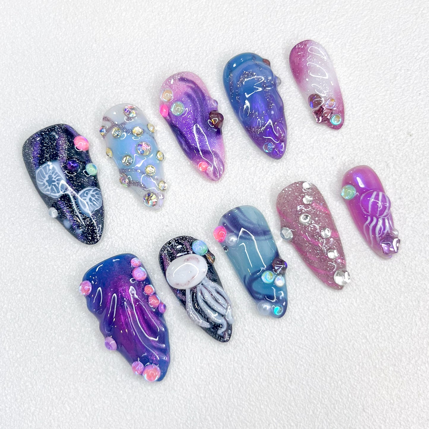 Jellyfish Illusion Nails