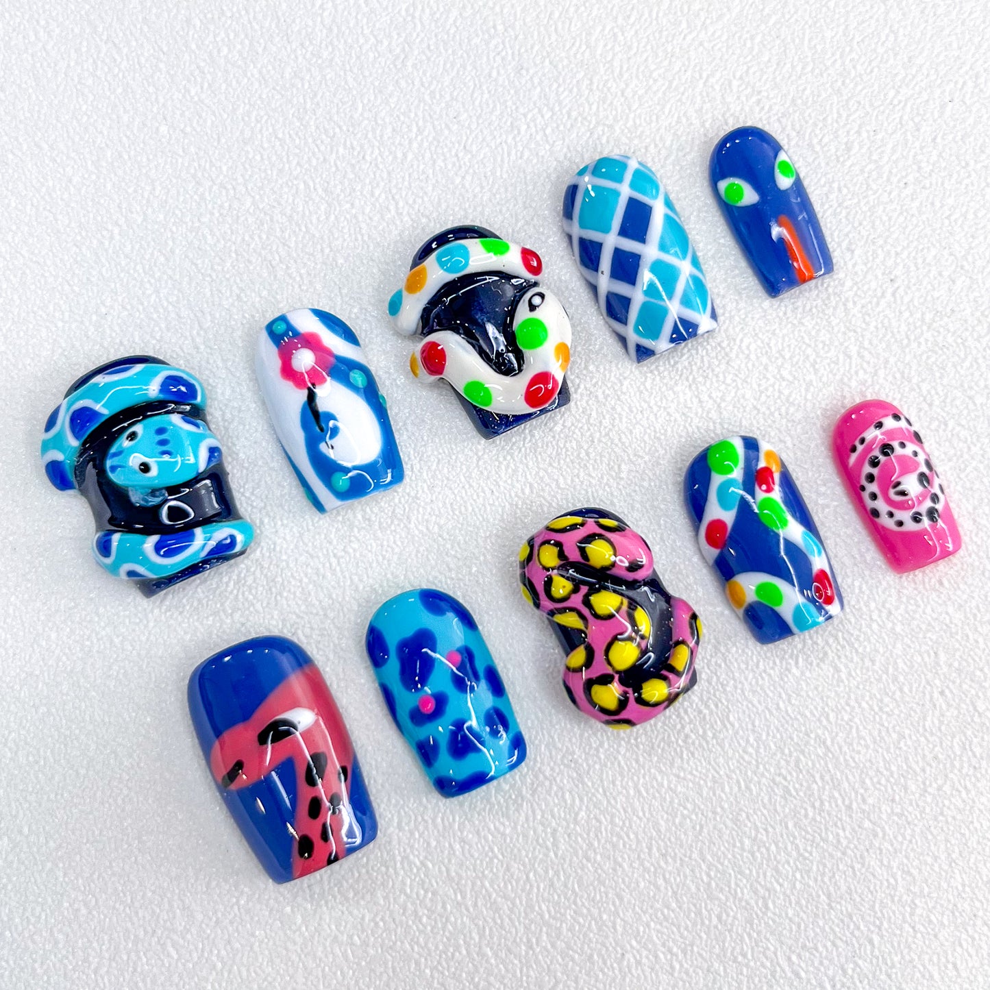 Snake Park Nails