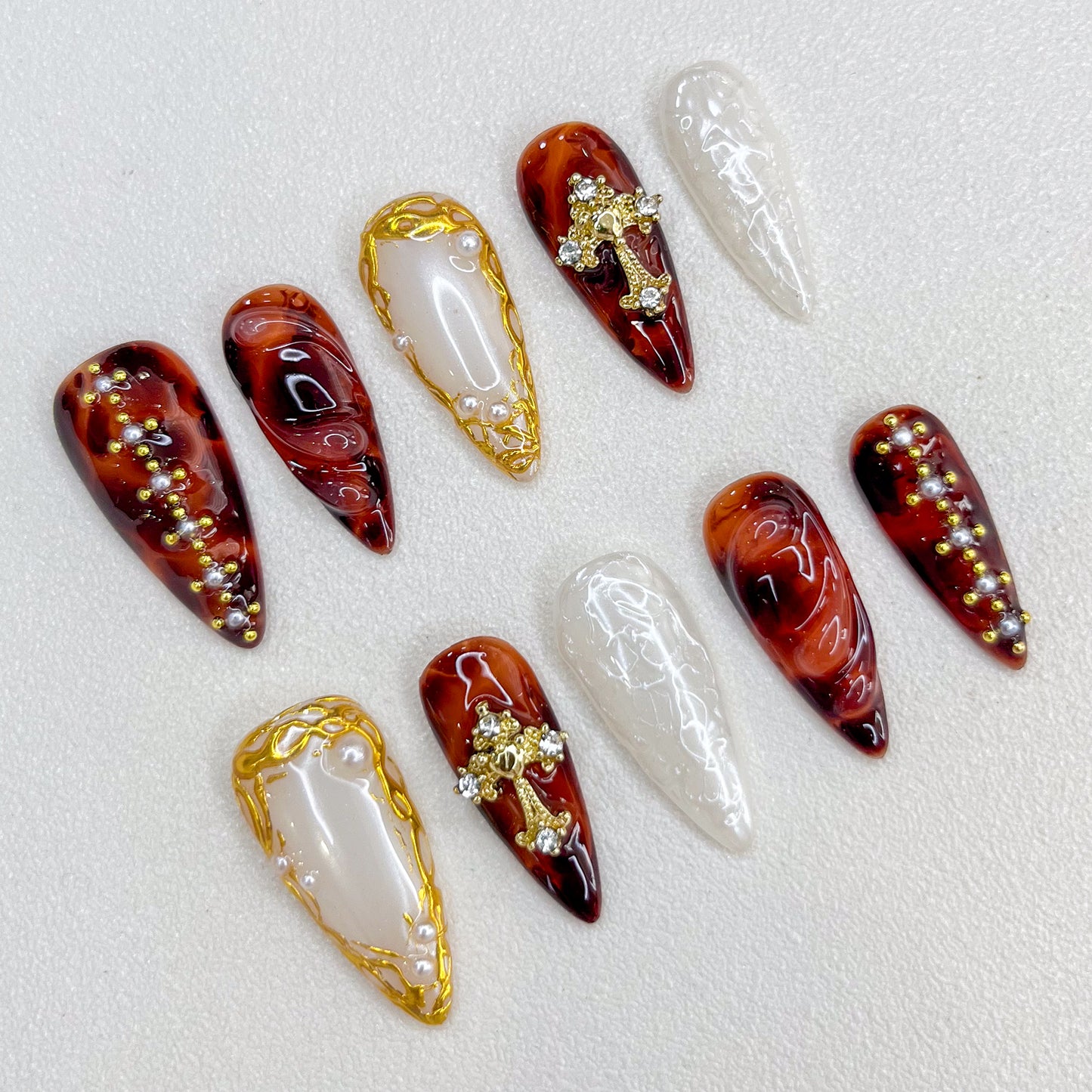 Vintage Elegance Nails