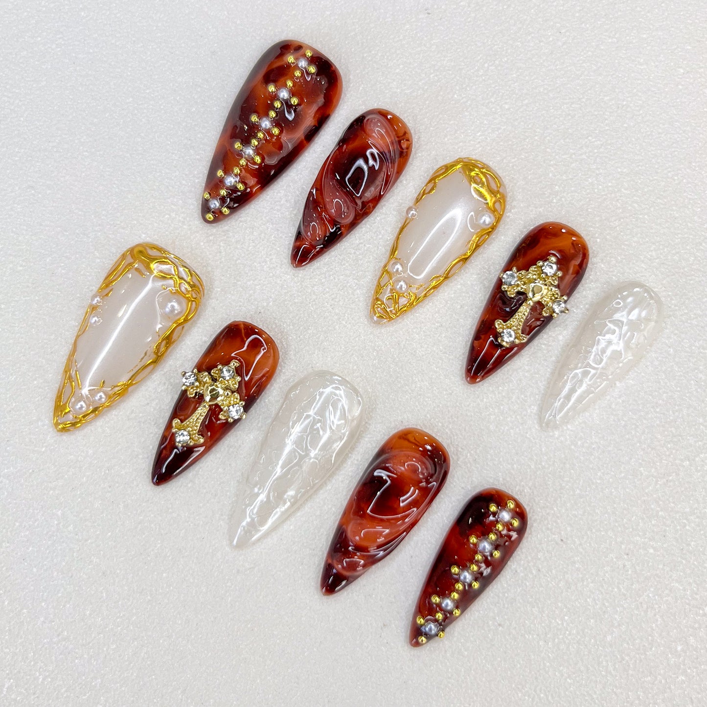 Vintage Elegance Nails