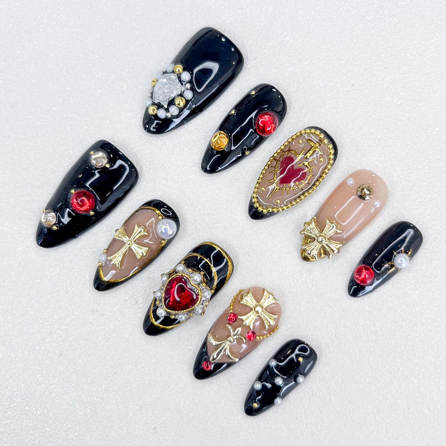Gothic Majesty Nails