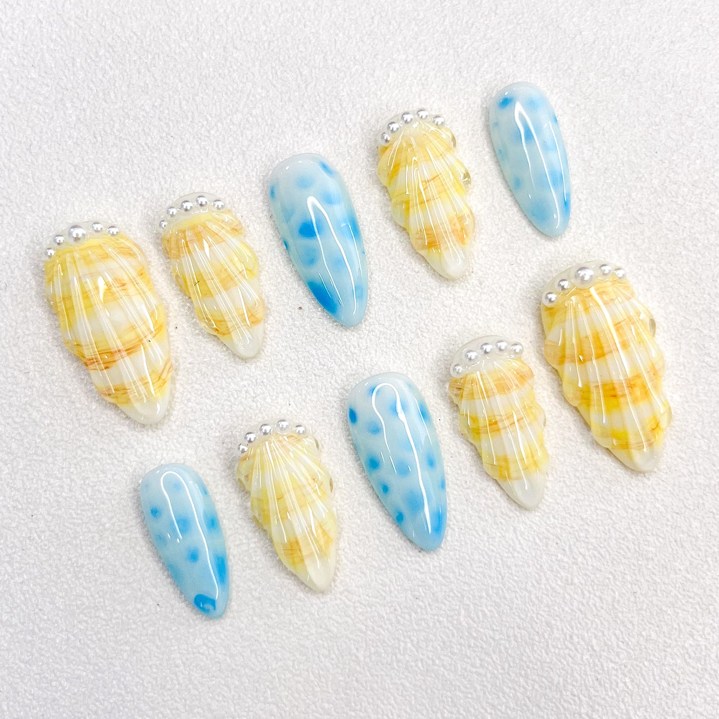 Beach Shell Nails