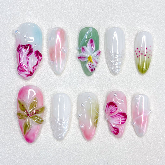 Gentle Flower Nails