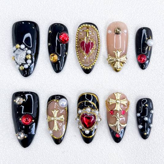 Gothic Majesty Nails